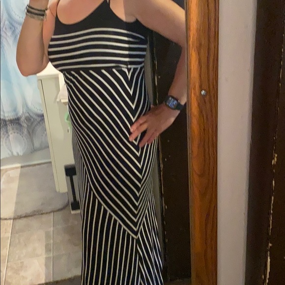 Skit/dress - Picture 5 of 5